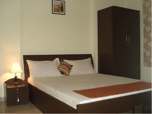 10 Blossoms Hospitality Services Ahmedabad Esterno foto